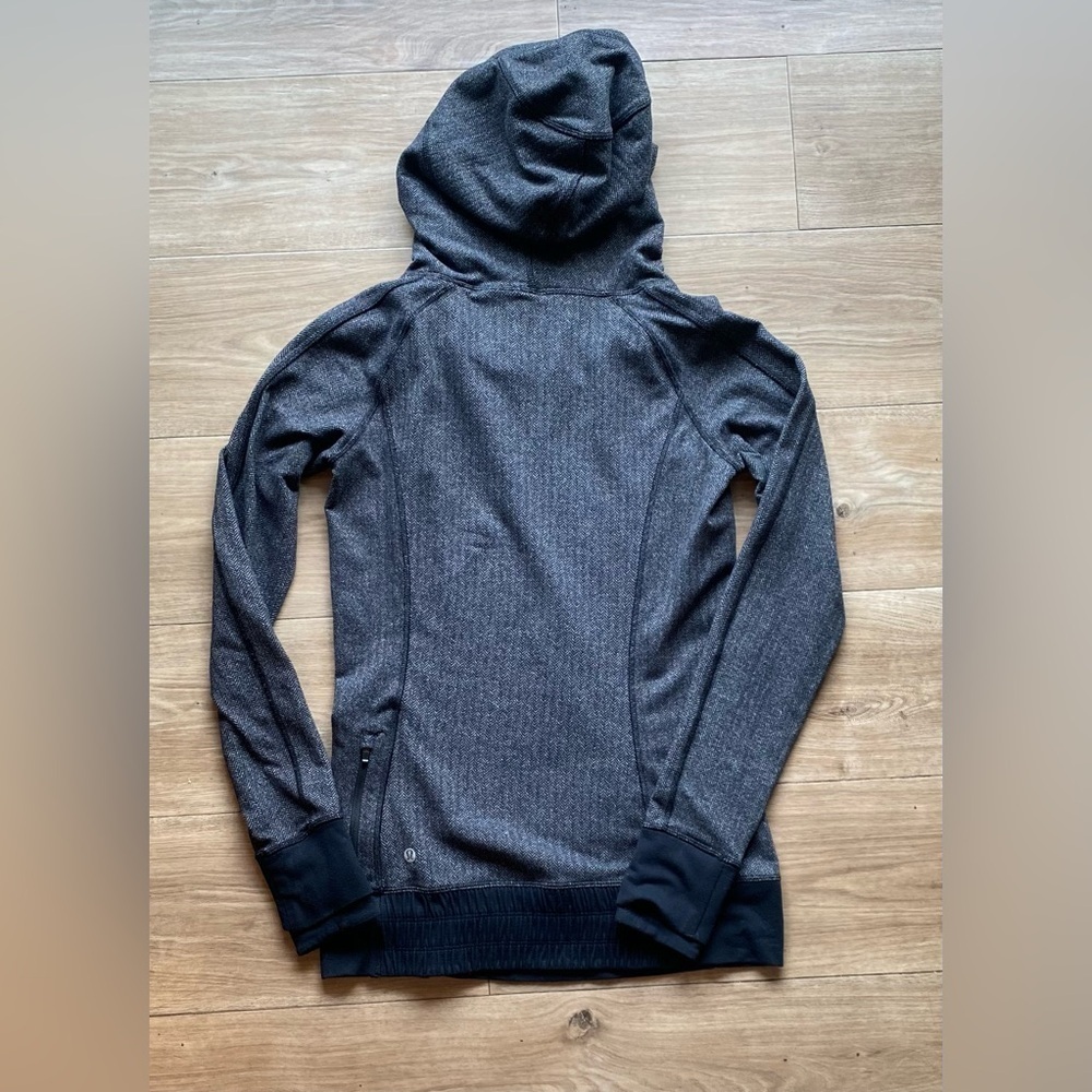 Lululemon Pullover - Picture 3 of 7